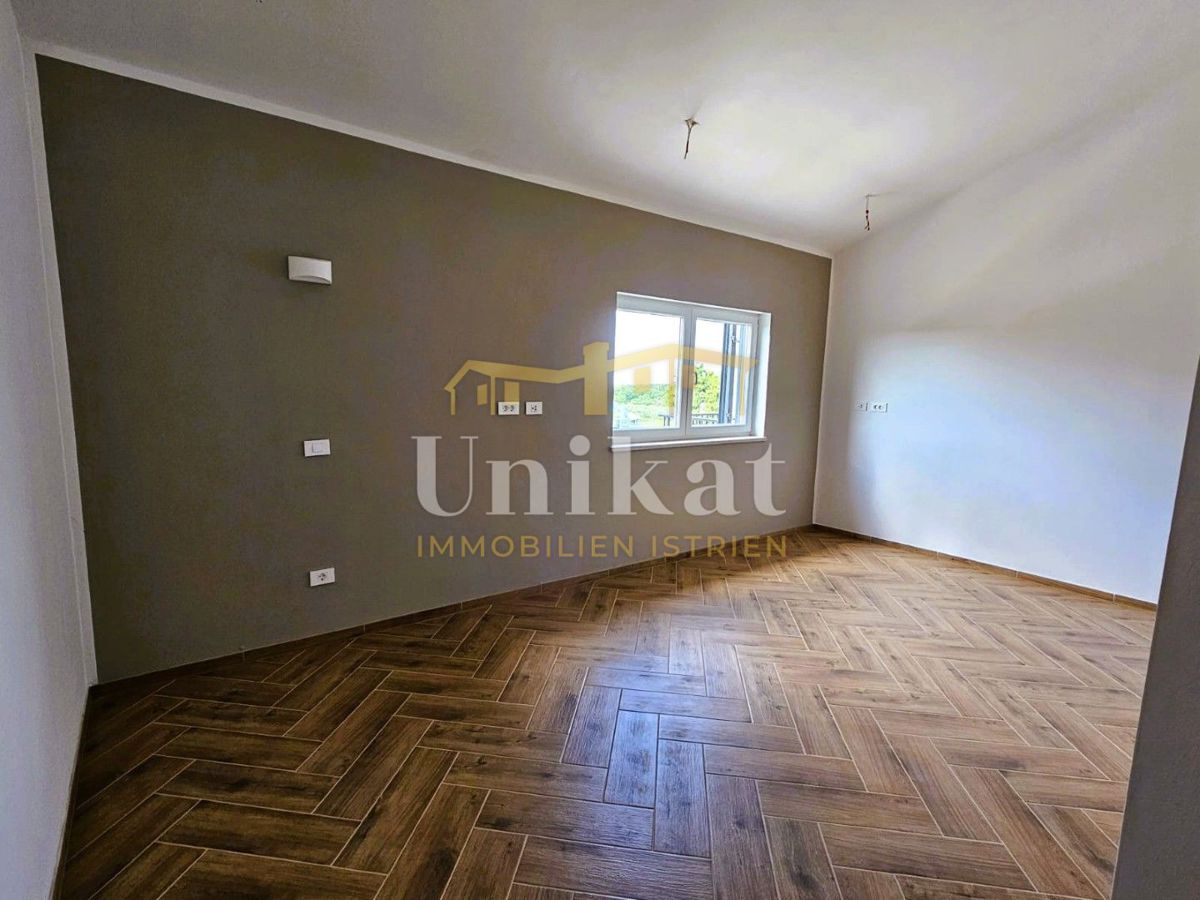 Nuova costruzione: casa con 3 camere da letto e piscina - vista mare